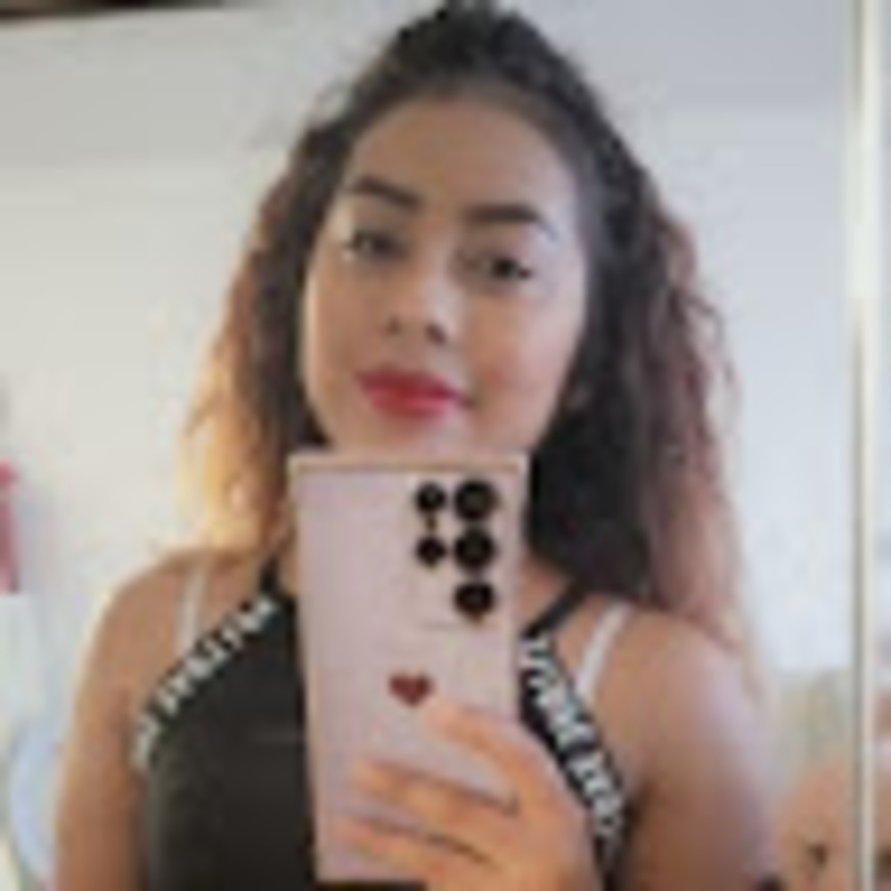 Meet your Posher, Paola